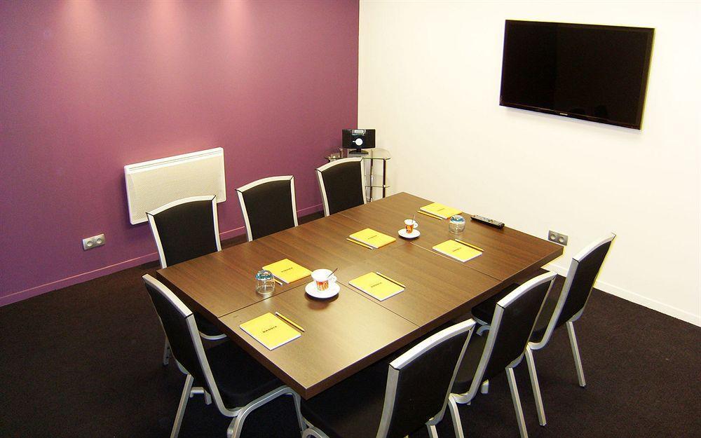 Hotel Foch Tarbes Eksteriør bilde