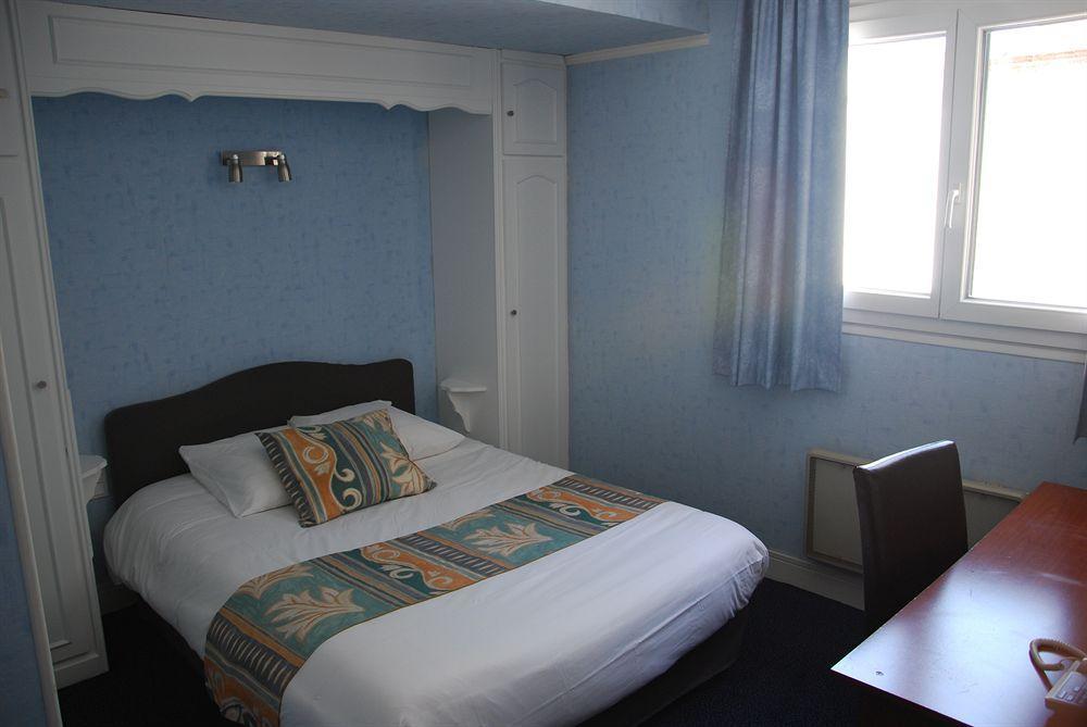 Hotel Foch Tarbes Eksteriør bilde