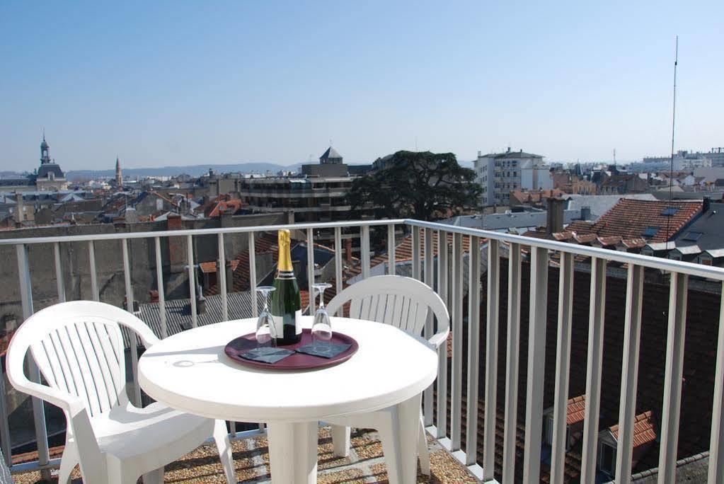 Hotel Foch Tarbes Eksteriør bilde